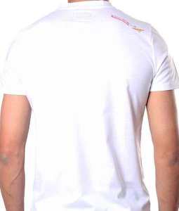 Weißes T-Shirt mit Aufdruck auf der Brust