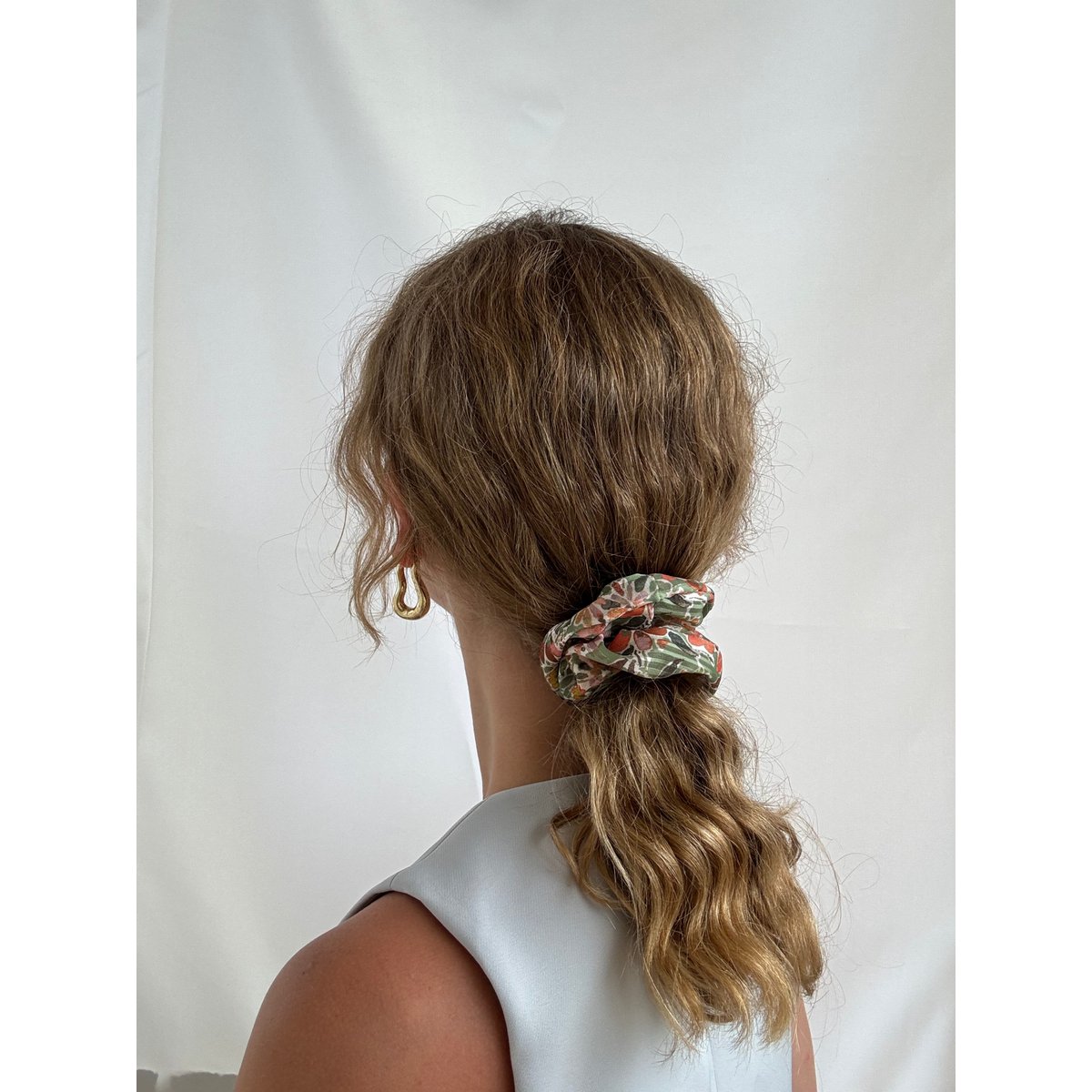 Scrunchie - Grüne Chiffon Blumen - Genbrug