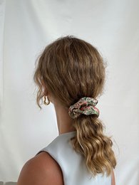 Scrunchie - Grüne Chiffon Blumen - Genbrug
