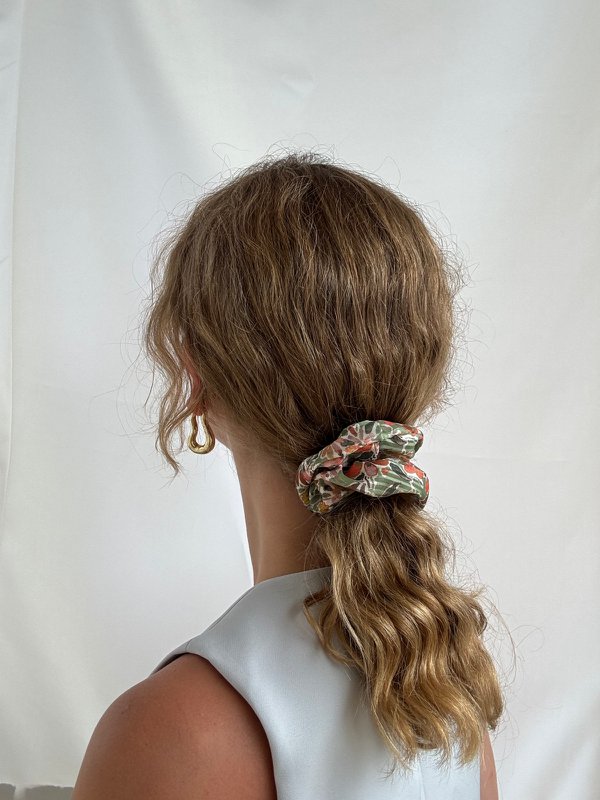Scrunchie - Grüne Chiffon Blumen - Genbrug