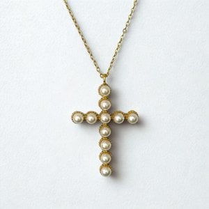 Cross Necklace w White Beads