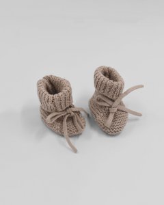 Hausschuhe in Taupe gestrickt
