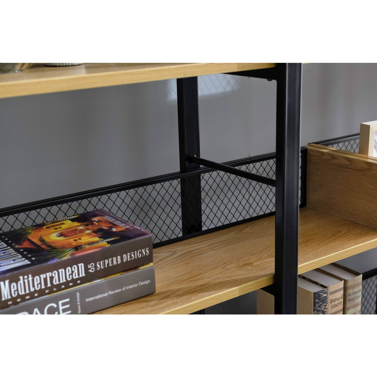 Shelf, 3 open compartments