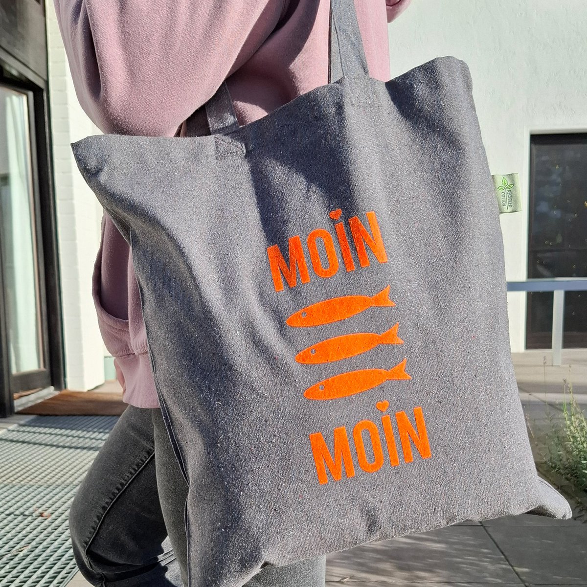 Baumwollbeutel "Moin Moin Fische" (Neon-Orange) aus recycelter Baumwolle