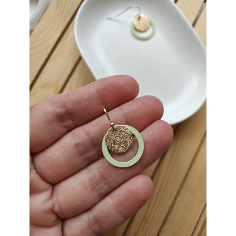 Polly (pastelgroen-goud)