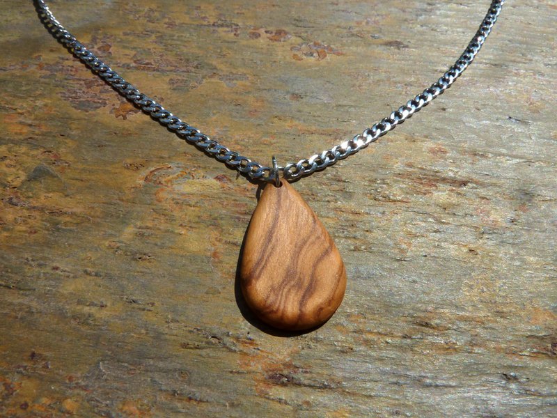 Necklace made of olive wood with great grain in the shape of a teardrop, silver curb chain made of stainless steel, handmade