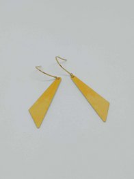 Pendientes esmalte amarillo