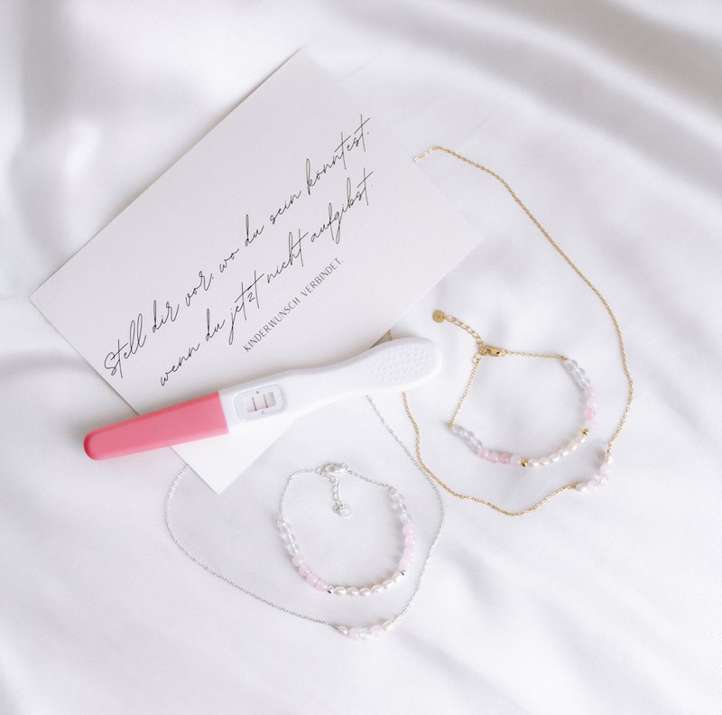 Solene wish to have children bracelet chain natural stones Kiwu