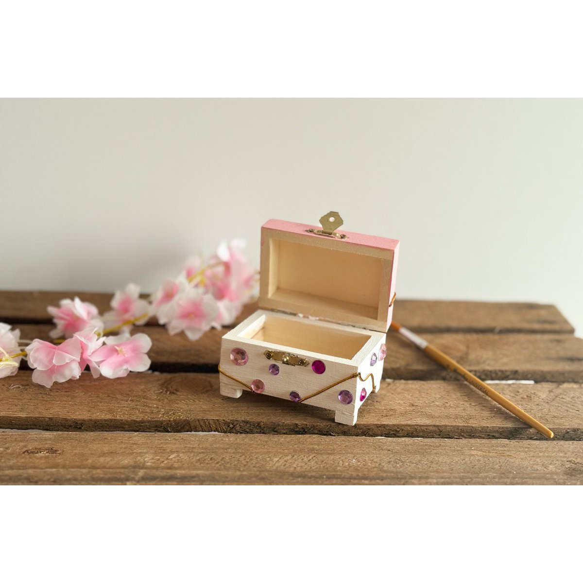 DIY Bastelset Schmuckkästchen Rosa/Weiß