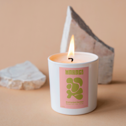 Cougie de parfum dans le verre du jardin enchanté - parfum floral et poudre