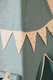 Tipi „Gold Star“ mit Girlande und Matten-Set