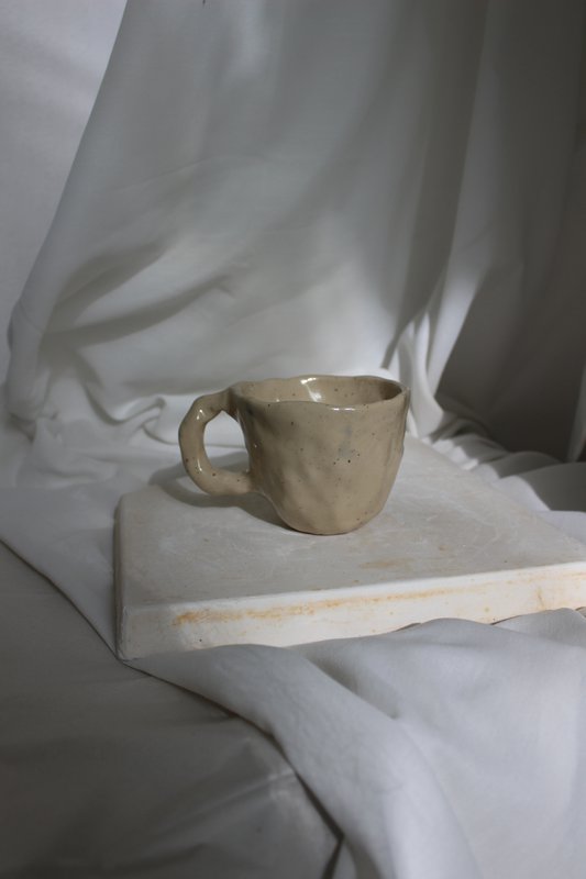 Ręcznie robione kubki ceramiczne