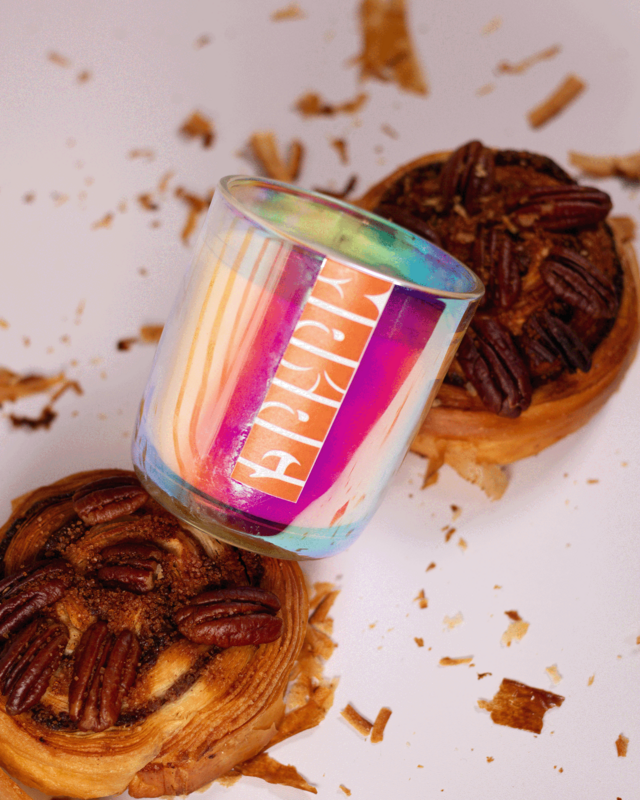 Fragrance candle Parisian Spice - warm pastry fragrance with maple, pecannies & spices
