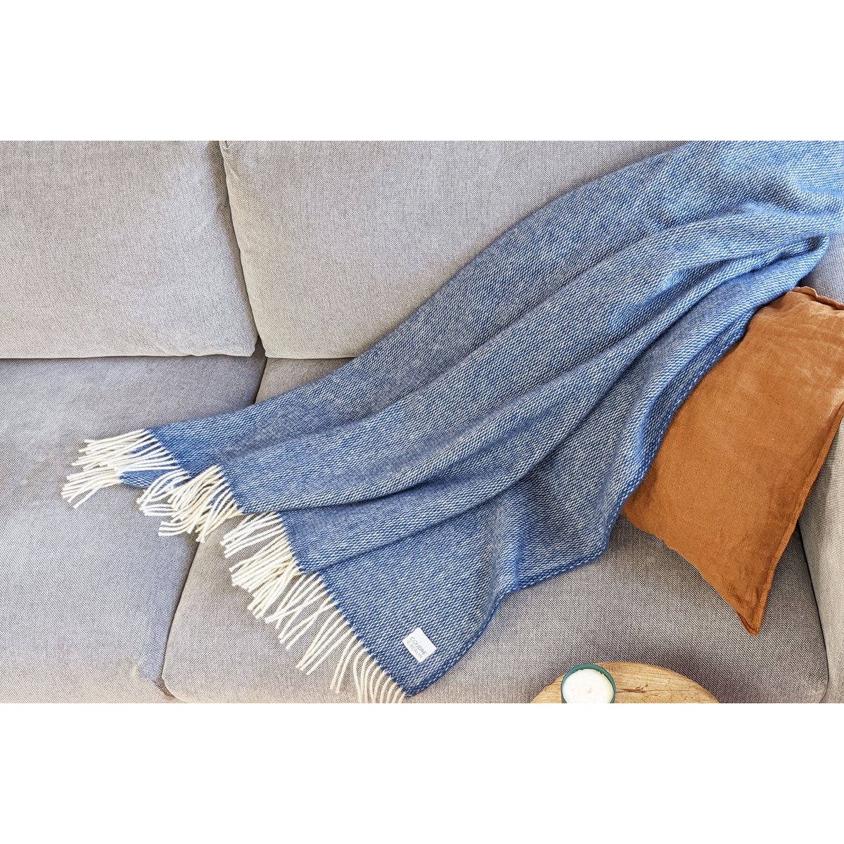 Wool blanket/cuddly blanket pickstitch rain