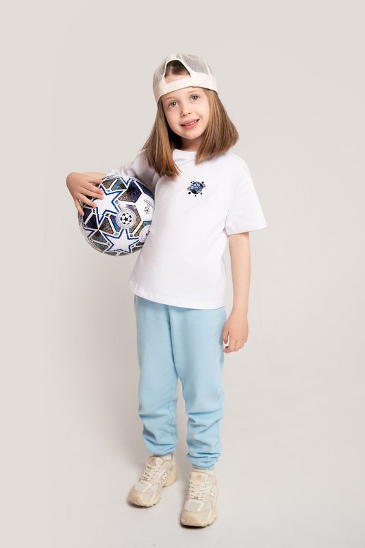 T-shirt made of cotton with football embroidery