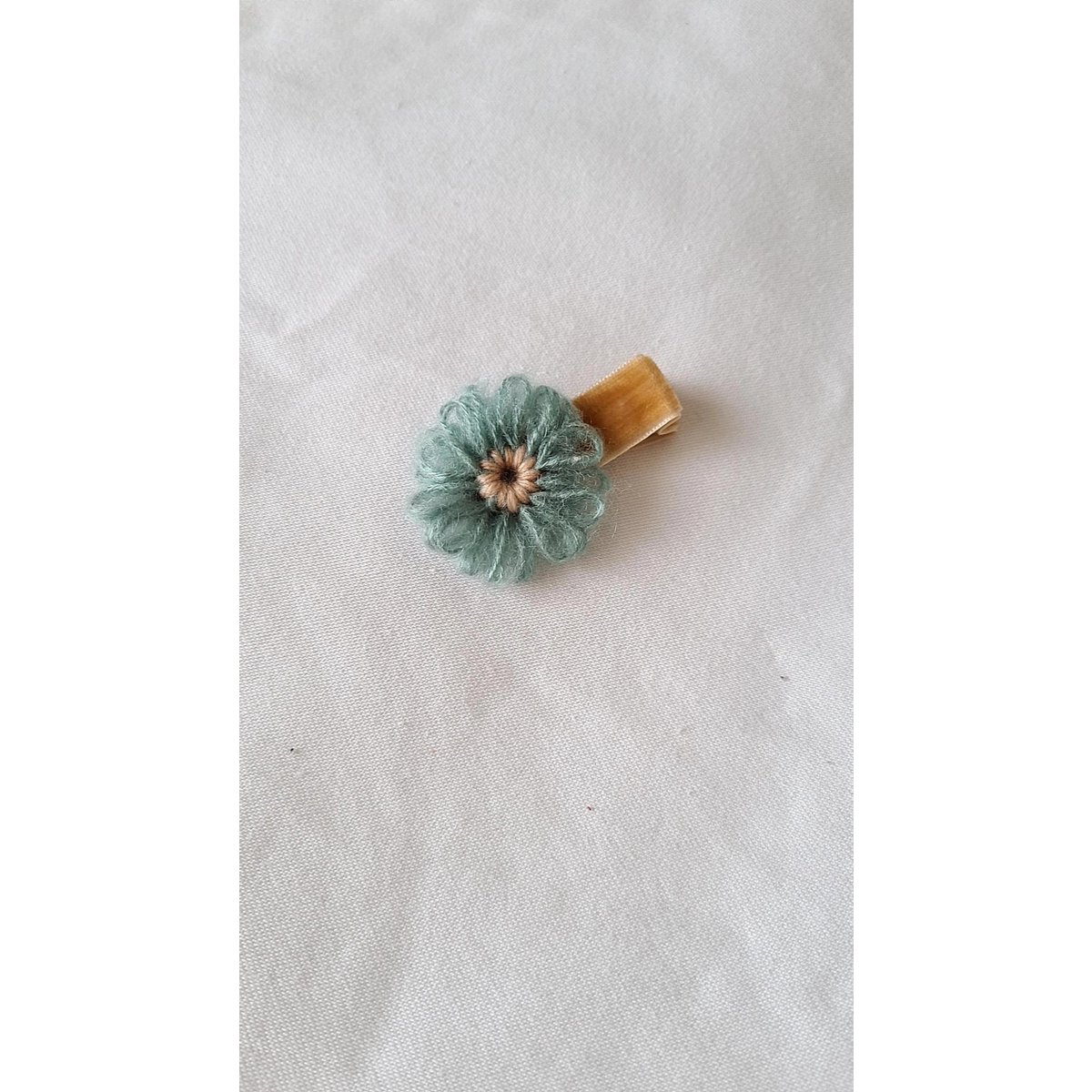 Pinces à fleurs en laine