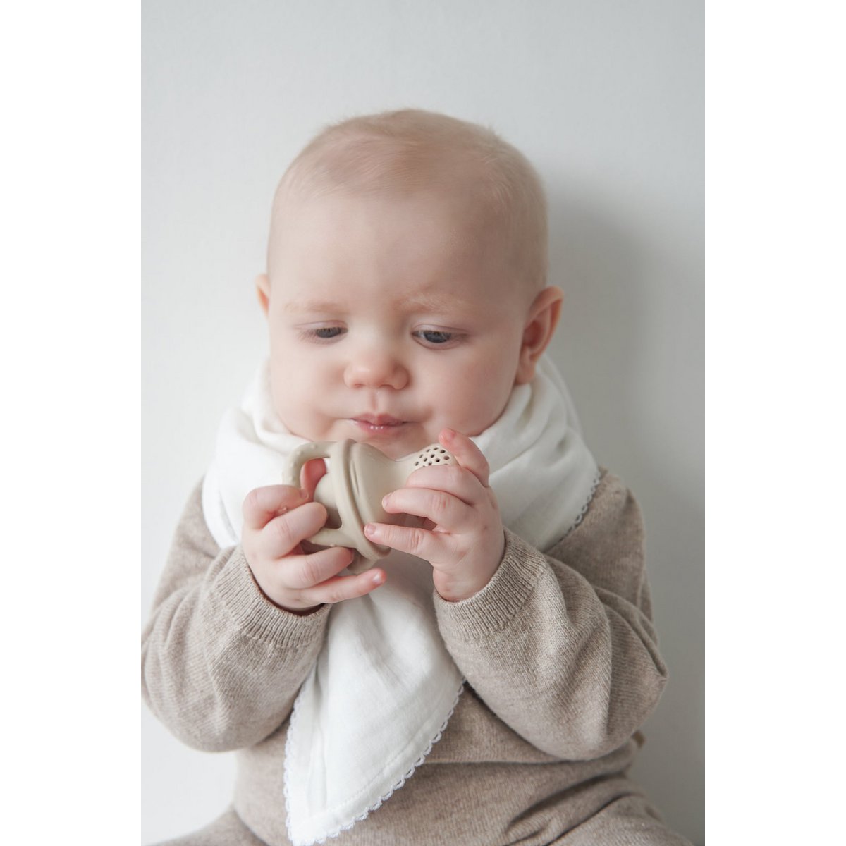 Silikone babyfoder - Oyster Beige