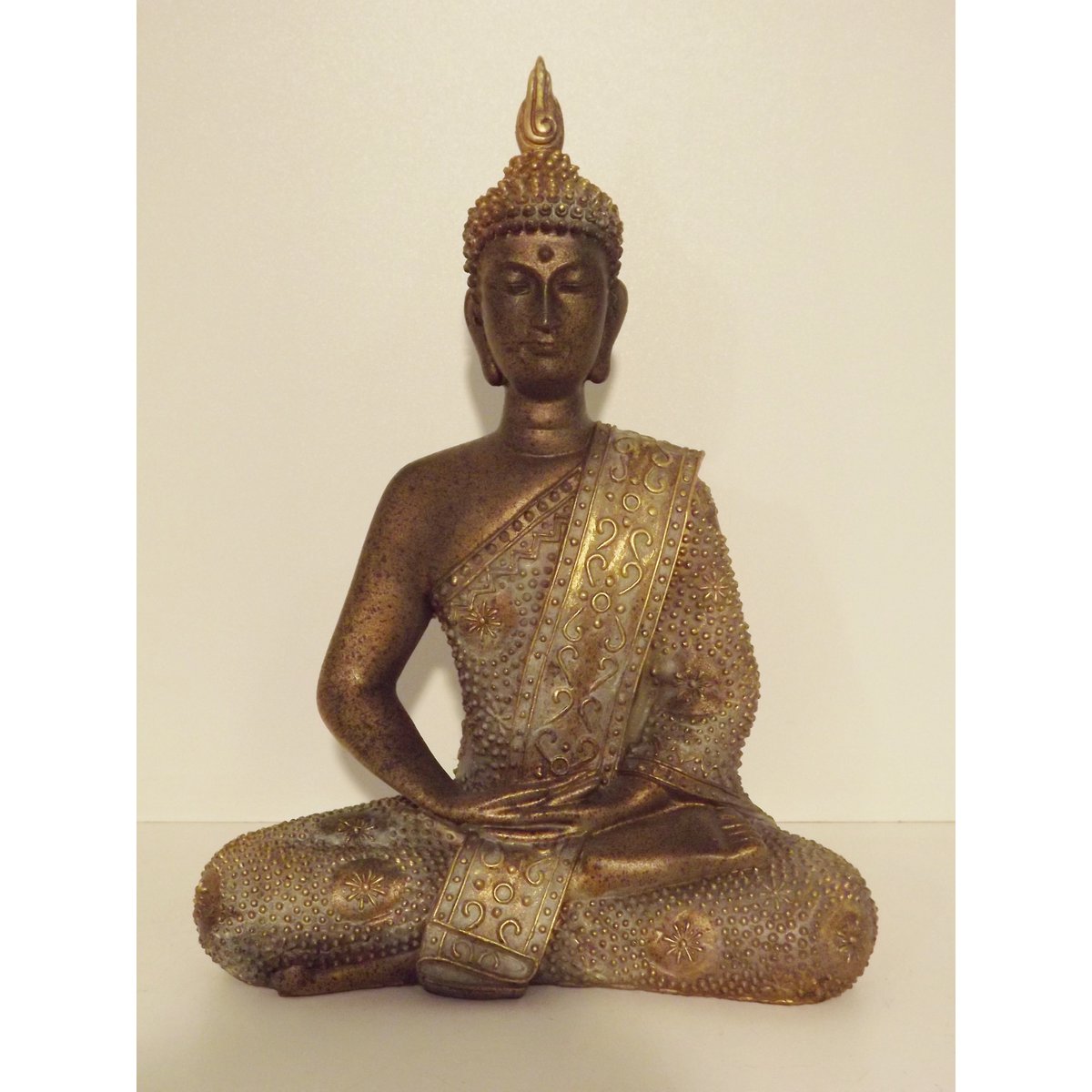 Poliresina de bronce Buda sentado tailandés