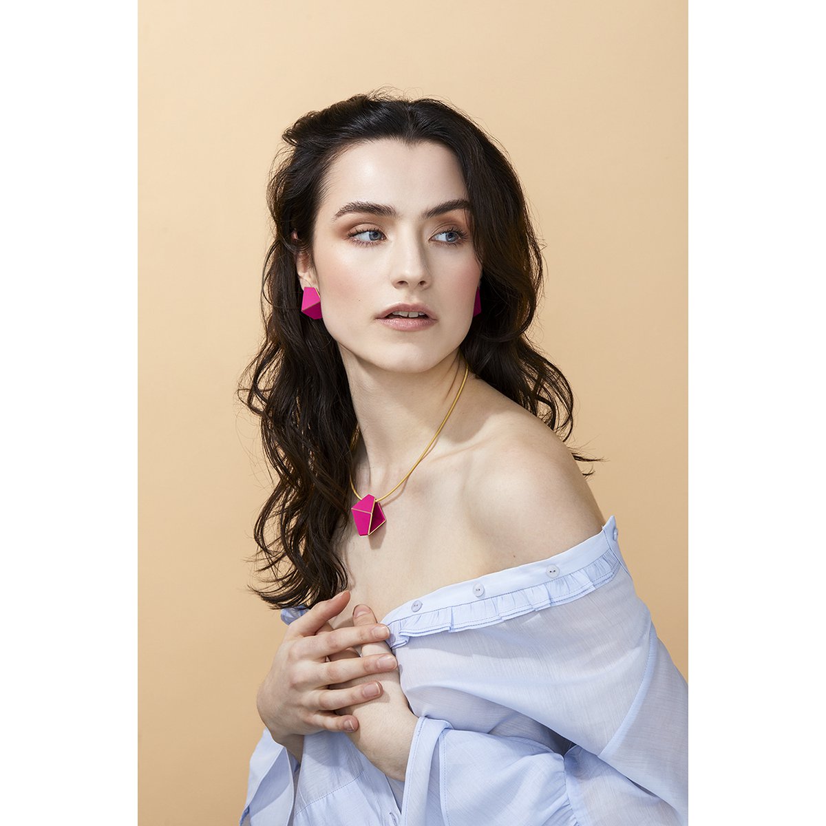 Collana piegata corta