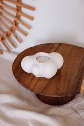 Cloud tealight holder