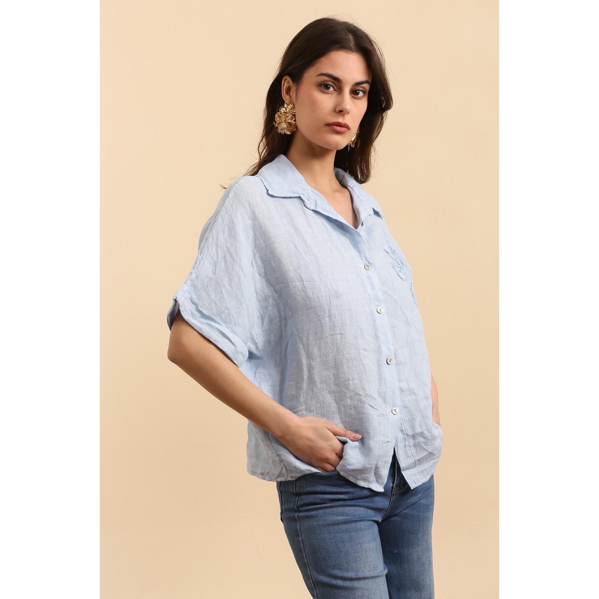 Shirt with a linen flower Ref. 20341
