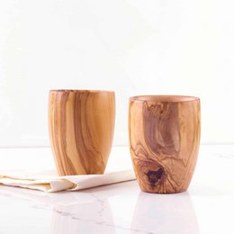 Grande tazza in legno d'ulivo fatta a mano