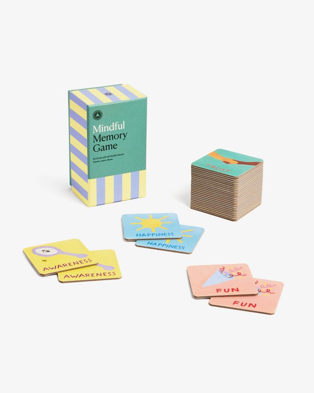 Juego de memoria consciente para niños, parejas y palabras a juego
