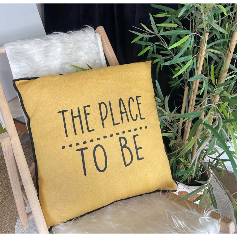 Linen square cushion
