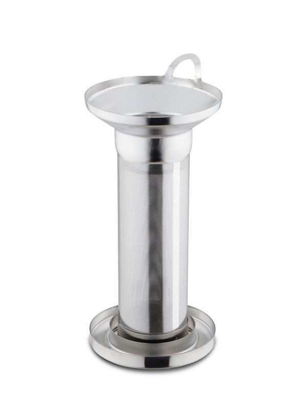 Deep tea filter for vacuum jugs including drip tray