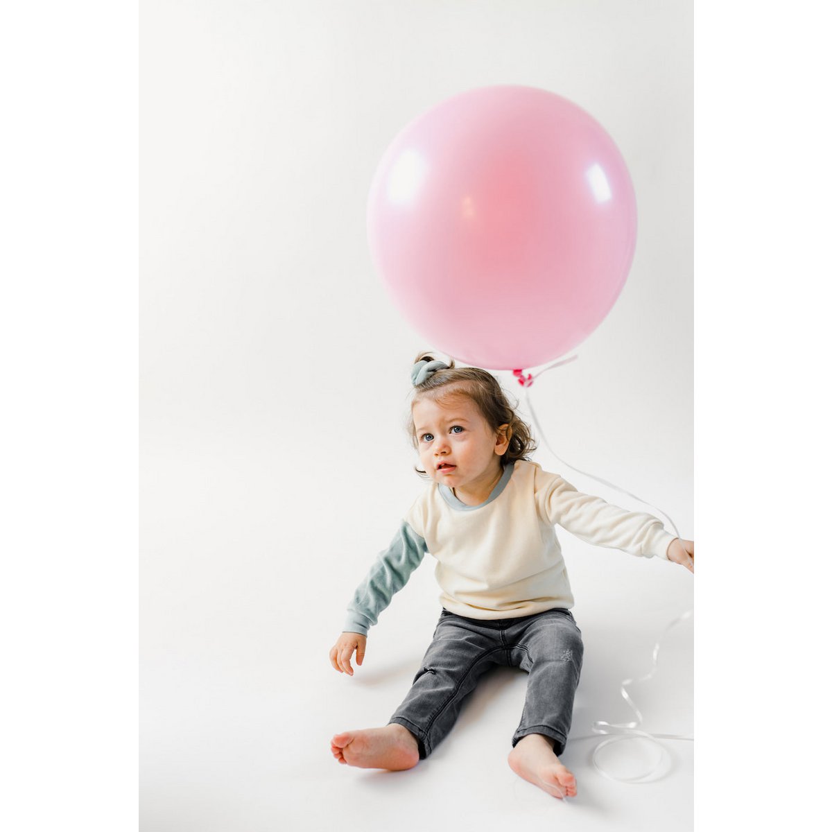 *Bestseller* Duurzame babytrui met kleurvlakken | Ecru met Aqua-arm | 100% GOTS-gecertificeerd biologisch katoen