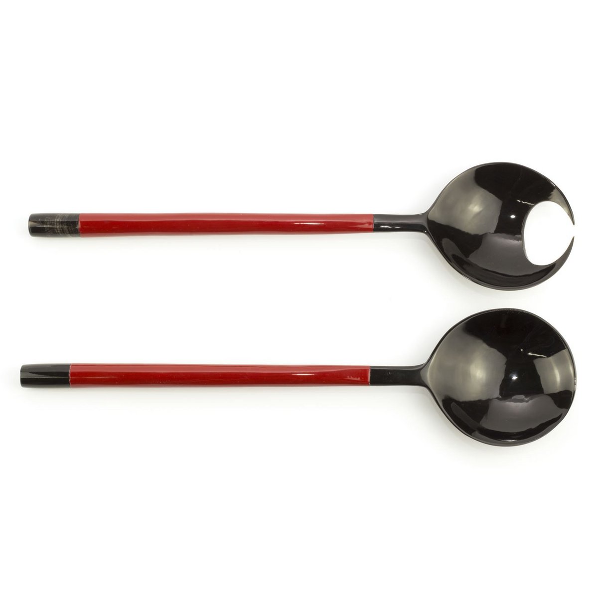 Couverts ronds en forme de pince de crabe laqués rouge