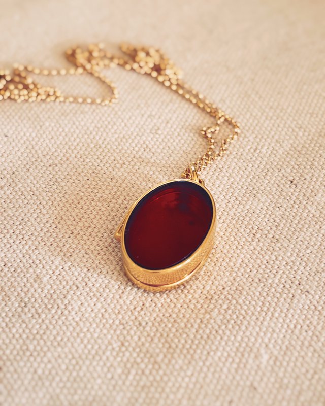 Locket necklace Treasure of Baltic Sea with amber gold