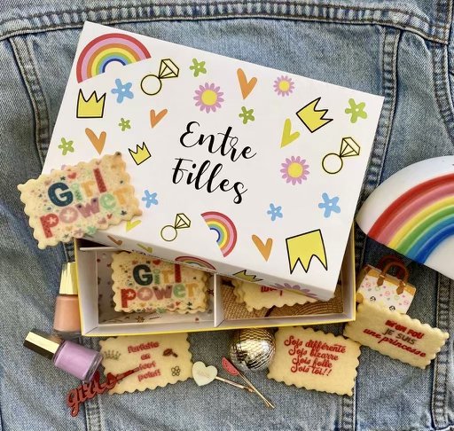 Box of personalized biscuits with the theme "Croque moi!" Copy