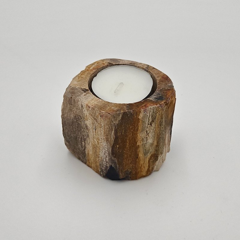 Theelichthouder van versteend hout – Uniek natuurobject