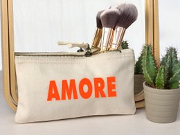 Kosmetiktasche AMORE - Schrift in vielen Farben