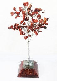 Edelsteinbaum mit rotem Jaspis Orgone Pyramide Basis 100 Perlen