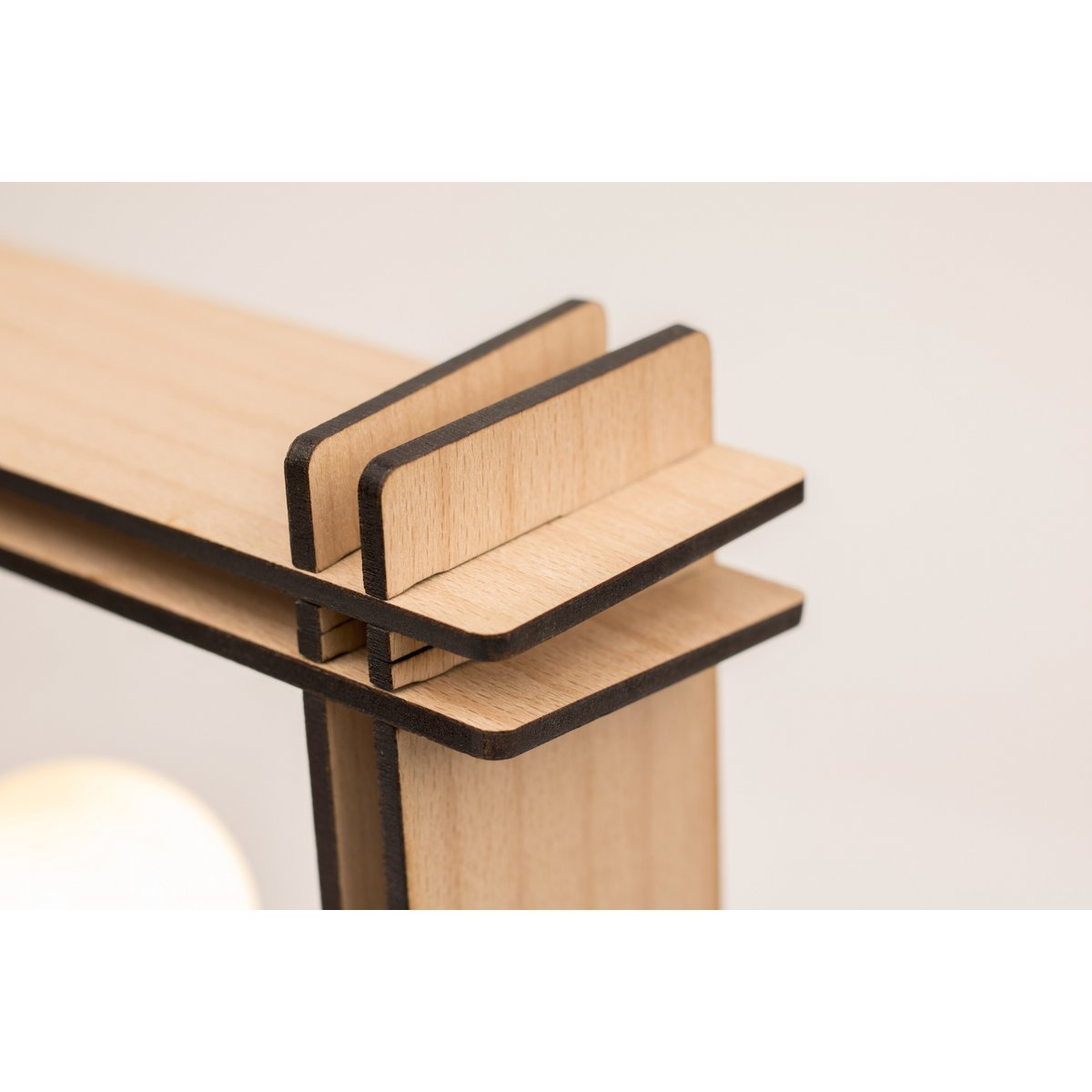 Hashtag LAMPE Nr. 1 firkantet bøg – Minimalistisk dæmpbar bordlampe – julegave