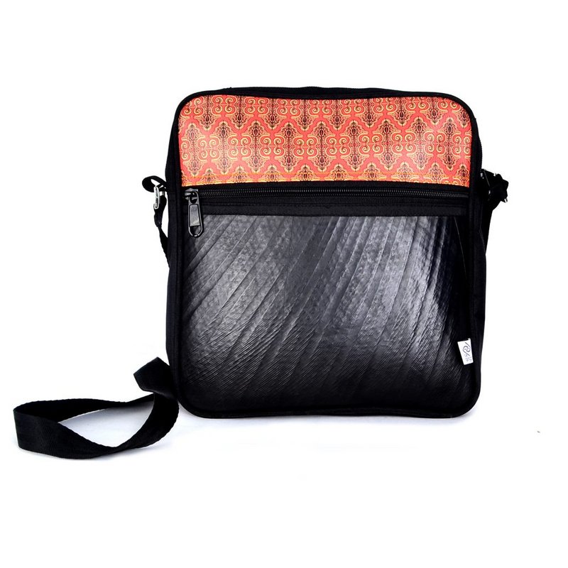 TAMARIN CROSSBODY BAG IN DER LUFTKAMMER RECYCLING VEGAN