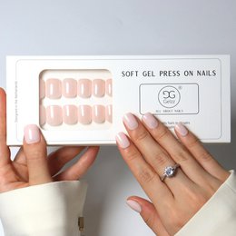 Gelzz Soft Gel Press On Short Blush Chrome (S22)