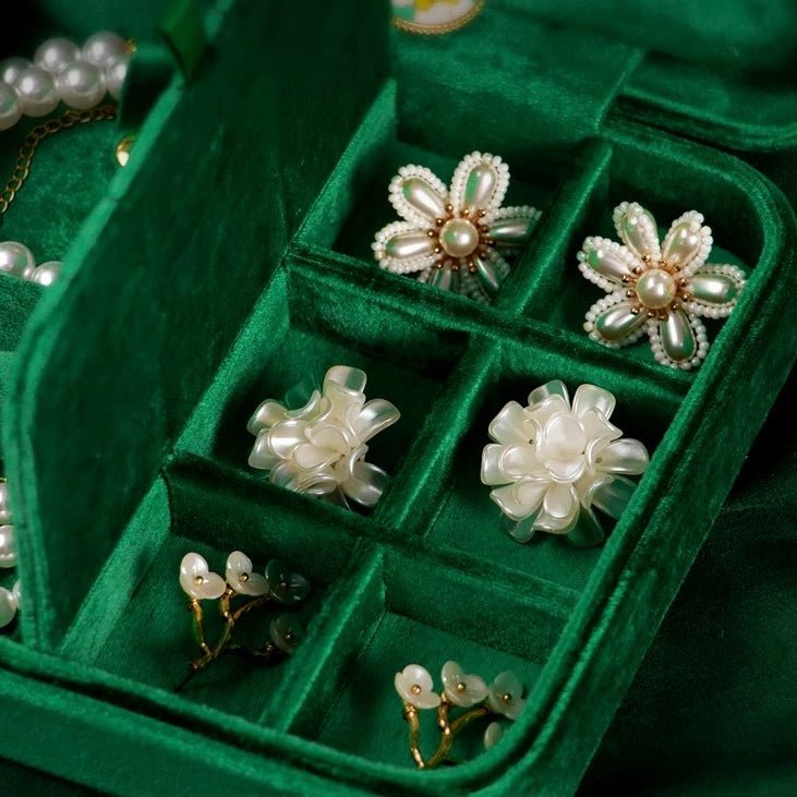 Luxe Velvet Large Jewelry Box