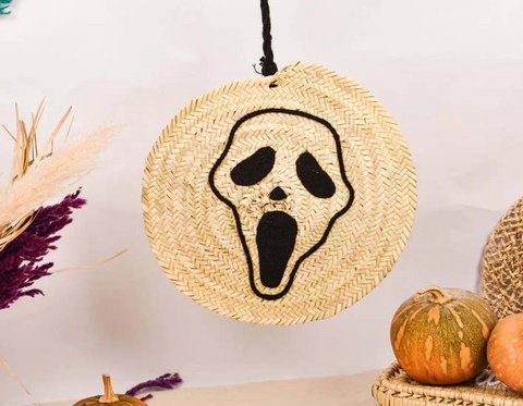 Scary skull! Halloween wall decoration