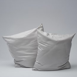 Two white sateen pillow cases, 500 thread count, available in various sizes including 80x80 cm, 50x75 cm, 70x70 cm, 50x90 cm, 40x80 cm, 50x60 cm, and 50x70 cm.