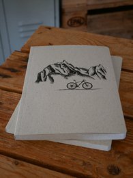 Graspapier Notizbuch Berge und Rad