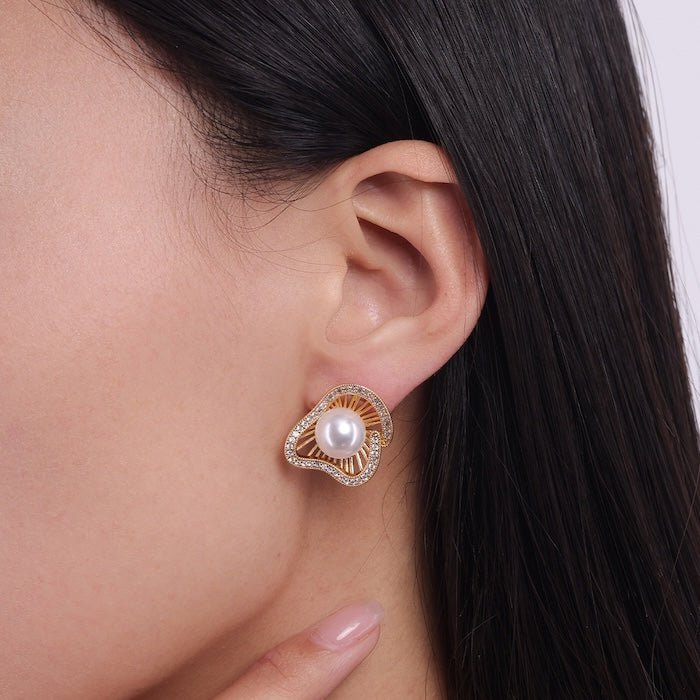 Lotus Design Sparkling Pearl Earrings & Rings
