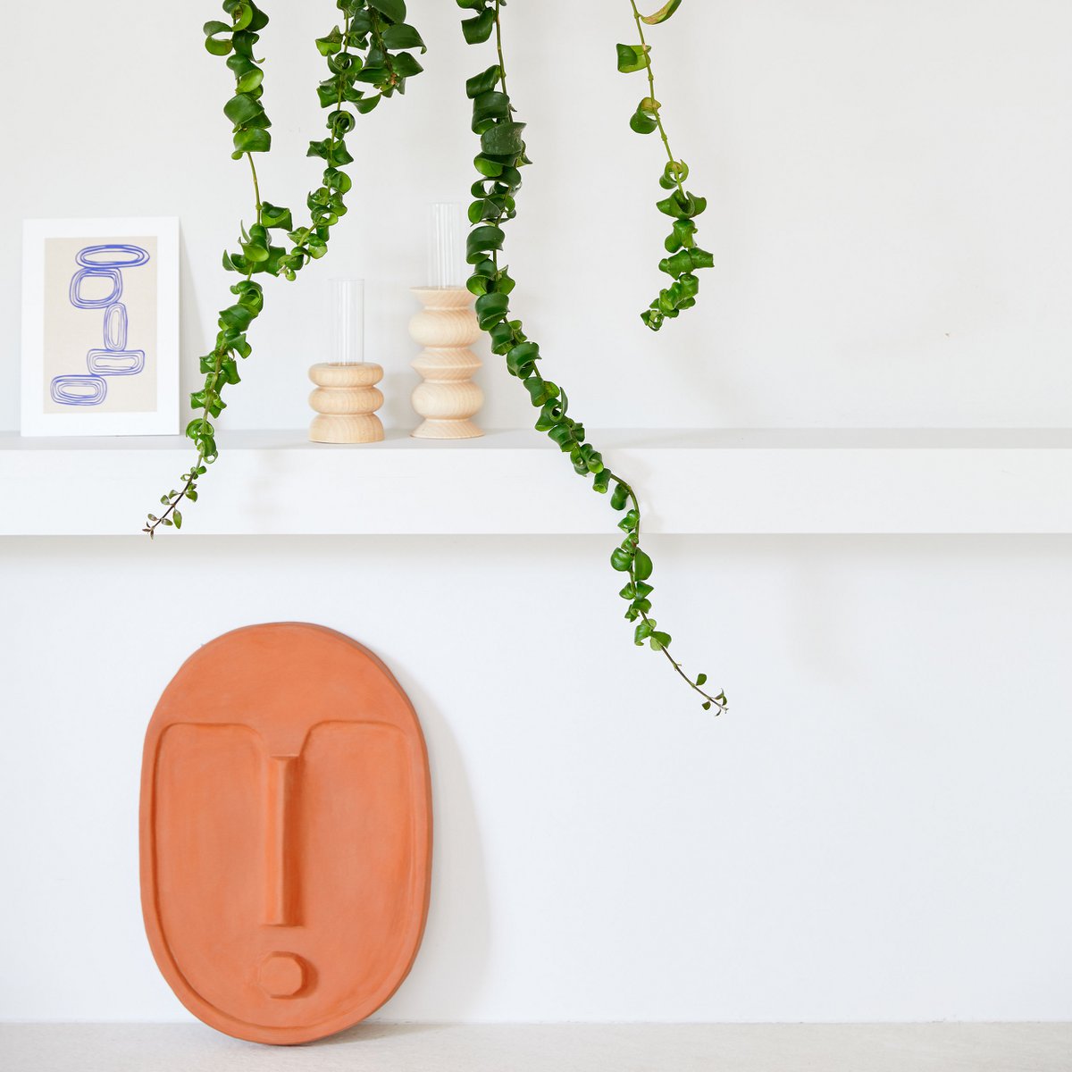 Abstrakcyjna ceramiczna maska ​​do dekoracji ścian - terakotowa pomarańcza