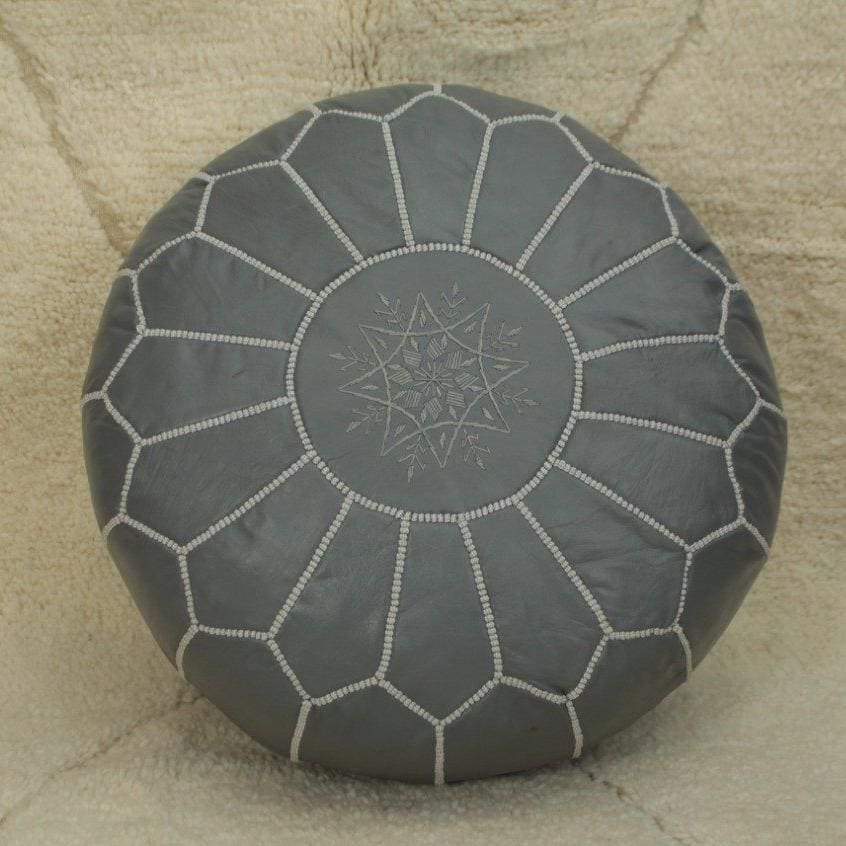 Pouf marocchino in pelle grigia