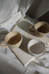 Ręcznie robione kubki ceramiczne