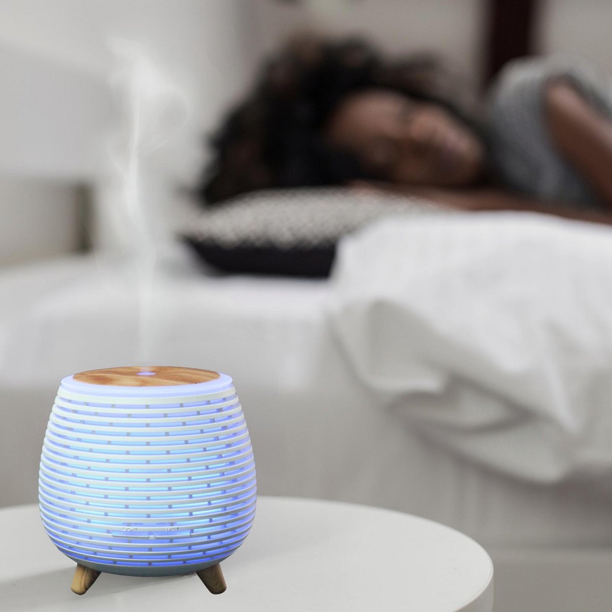 USB ultrasone diffuser – Lina – veelkleurige ledverlichting – modern en discreet – decoratie cadeau-idee