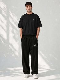 Herrenhose mit weitem Bein