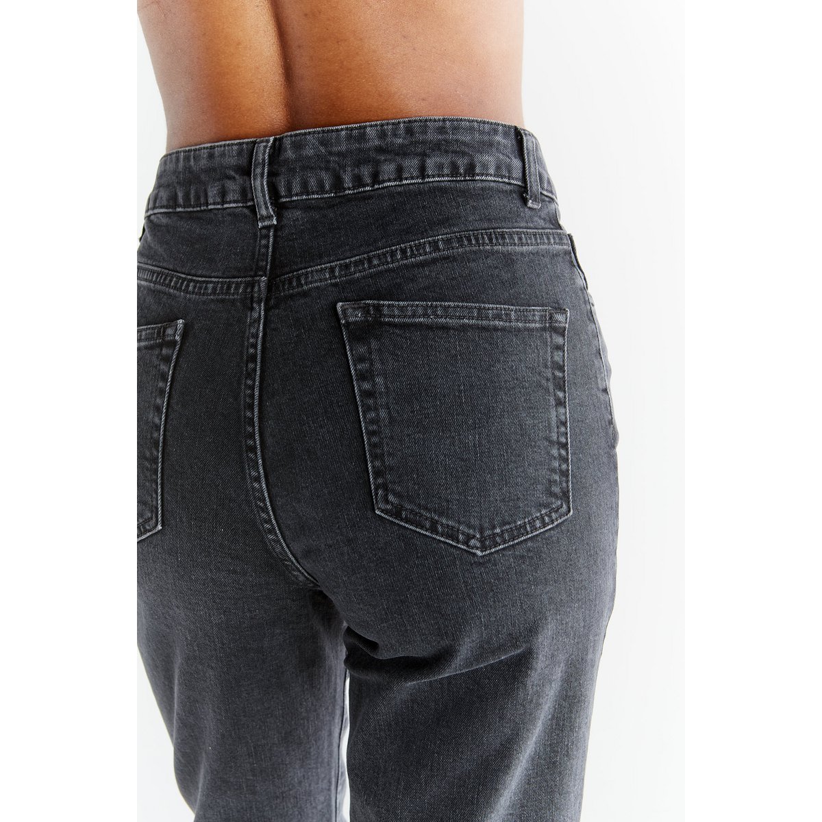 carbon-gray 32W*32L